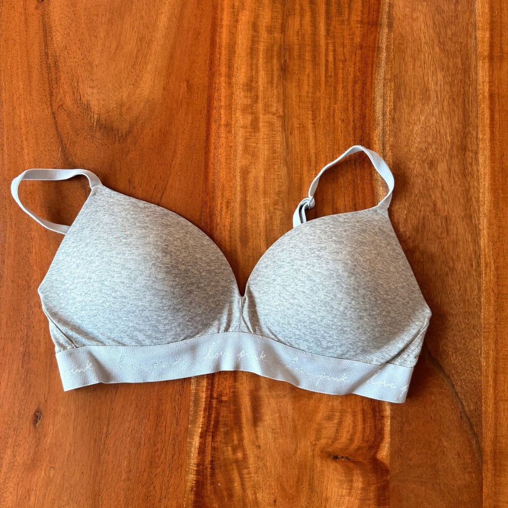 PINK Victoria's Secret Women's Gray Wear Everywhere Wireless Push Up Bra Size38C